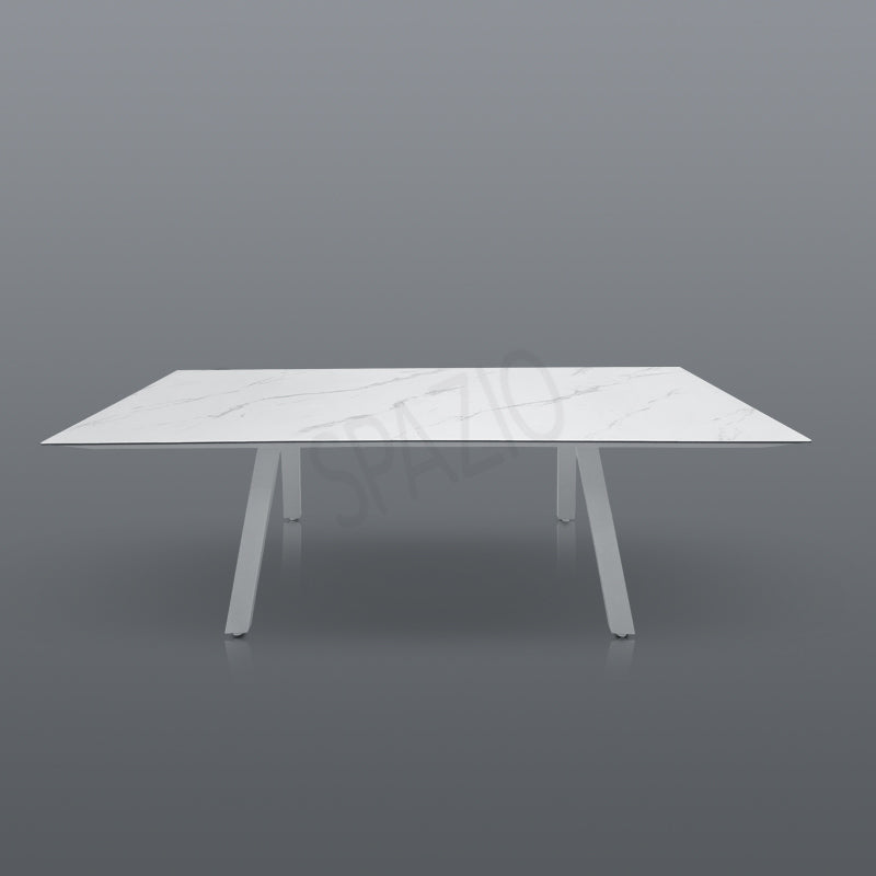 IZUMI TABLE