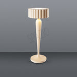 Load image into Gallery viewer, TWIGGY
